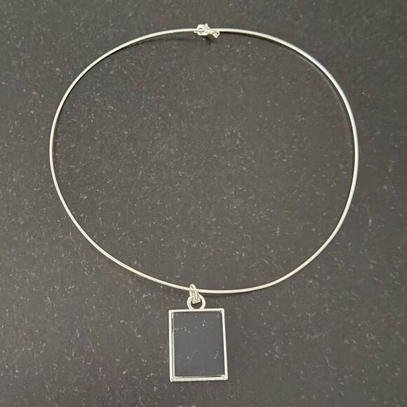 Black Pendant on Silver-Tone Omega Wire Choker – Faux Onyx Necklace 18” - Picture 1 of 9